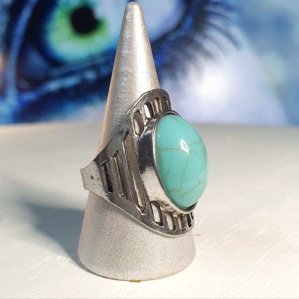 Howlite Turqouise Silver Ring - Picture 2 of 4